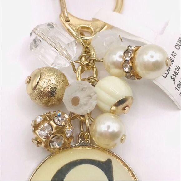 Gold Chic Initial C Keychain Car Accessory - Picture 3 of 7